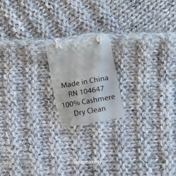 Kinross Cashmere Grey Knit Scarf with Ribbing Detail on Ends - Picture 12 of 14